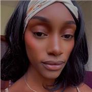 Prof de danse afro, je souhaite transmettre cette passion et mes compétences en Afro, pour inspirer et guider d’autres personnes